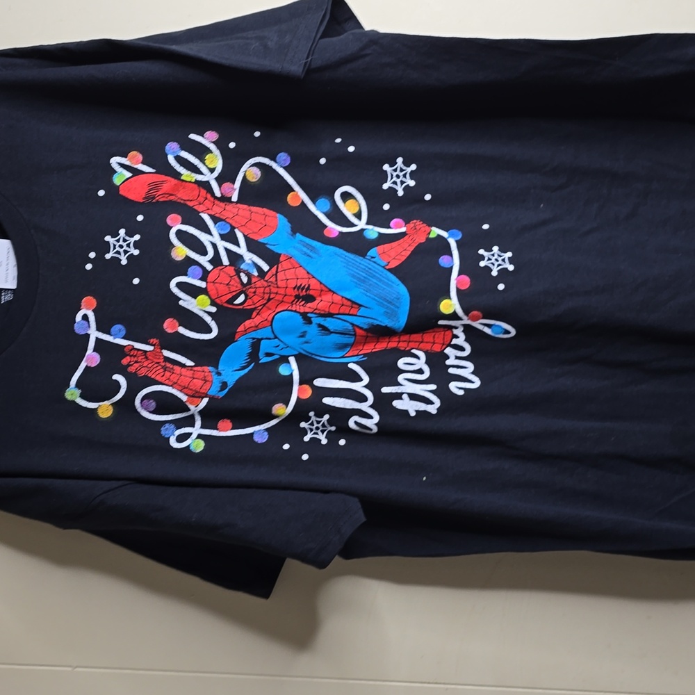 Marvel Spiderman Spidey Christmas Spirit Tee XL - Picture 4 of 5
